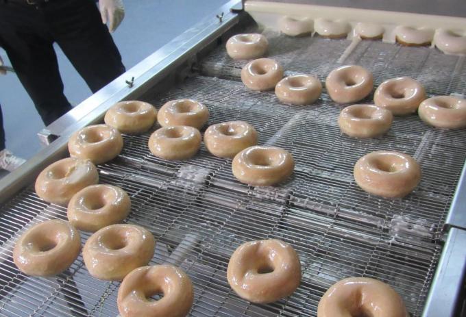 1000년 - 15000 PC/Hr 수용량을 가진 반 완성되는 언 도넛 생산 라인