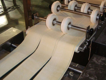기계, 굴곡을 만드는 주문을 받아서 만들어진 크르와상은 크르와상 빵 기계를 채웠습니다 협력 업체